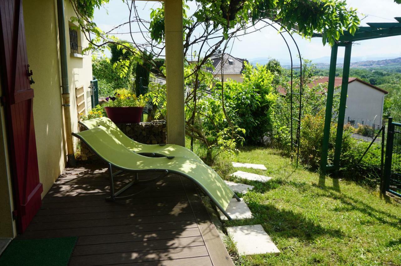 Вилла Le Balcon Dallet Экстерьер фото